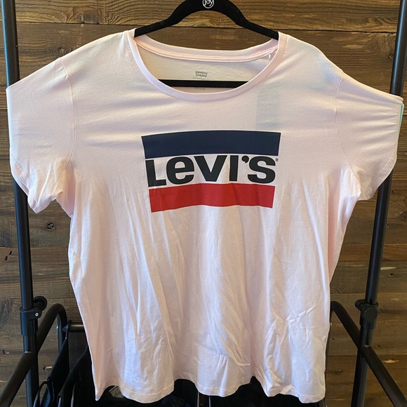 Levi's Tops - Pink Levi’s shirt